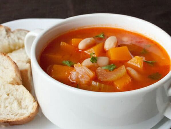 芹菜汤是健康减肥饮食中一道丰盛的菜肴